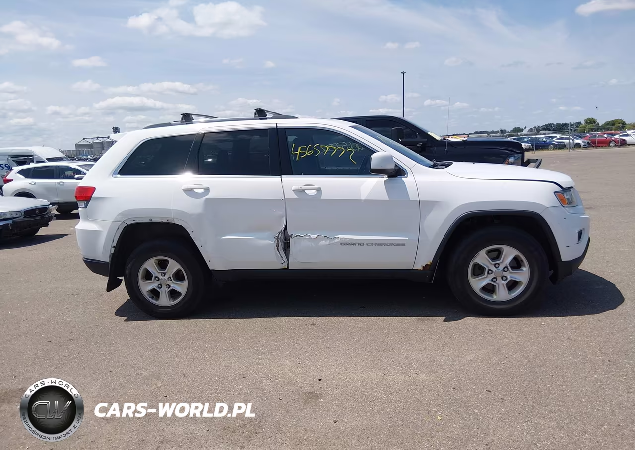 2014 Jeep Grand Cherokee Laredo VIN:1C4RJFAG7EC230689 - 13