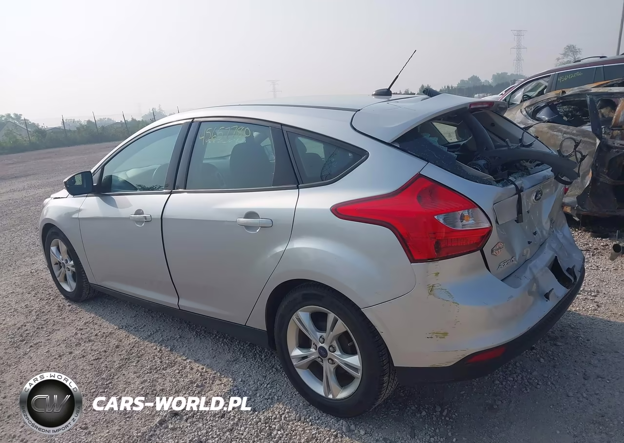 2014 Ford Focus Se VIN:1FADP3K26EL181419 - 3