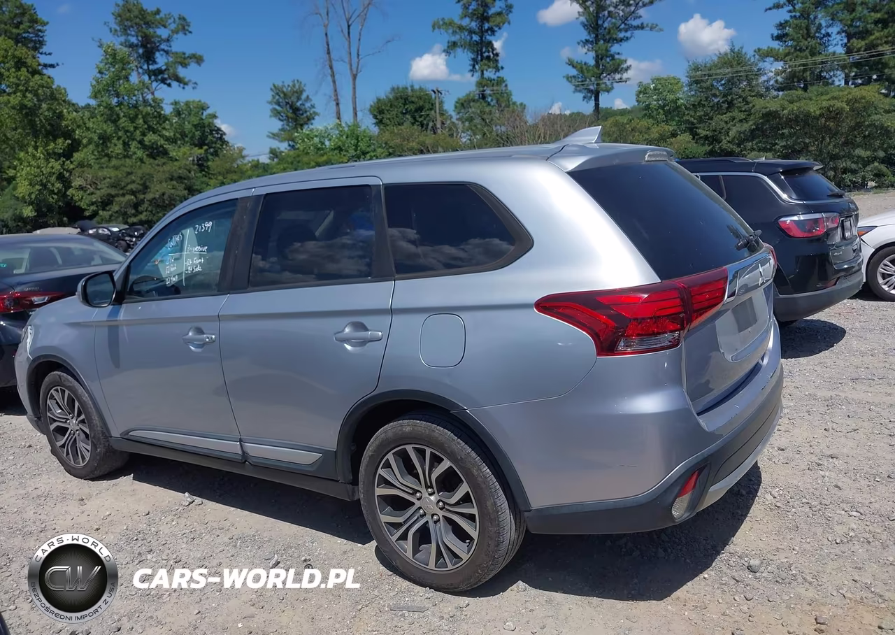 2017 Mitsubishi Outlander Se-Sel VIN:JA4AD3A39HZ000261 - 13