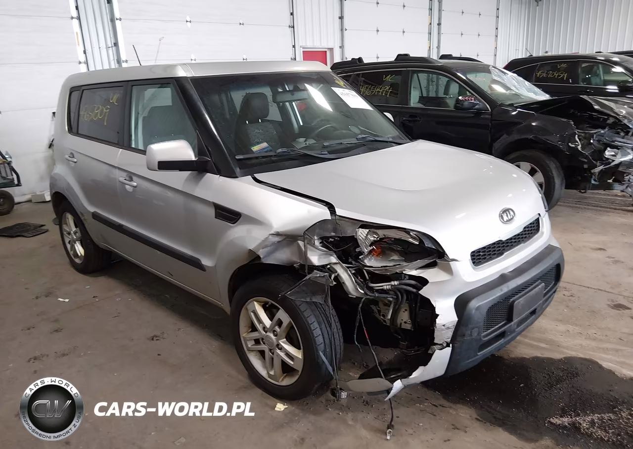2011 Kia Soul +
