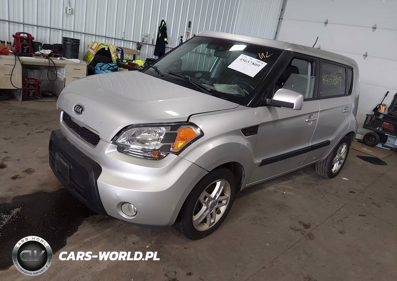 2011 Kia Soul + VIN:KNDJT2A27B7310373 - 2