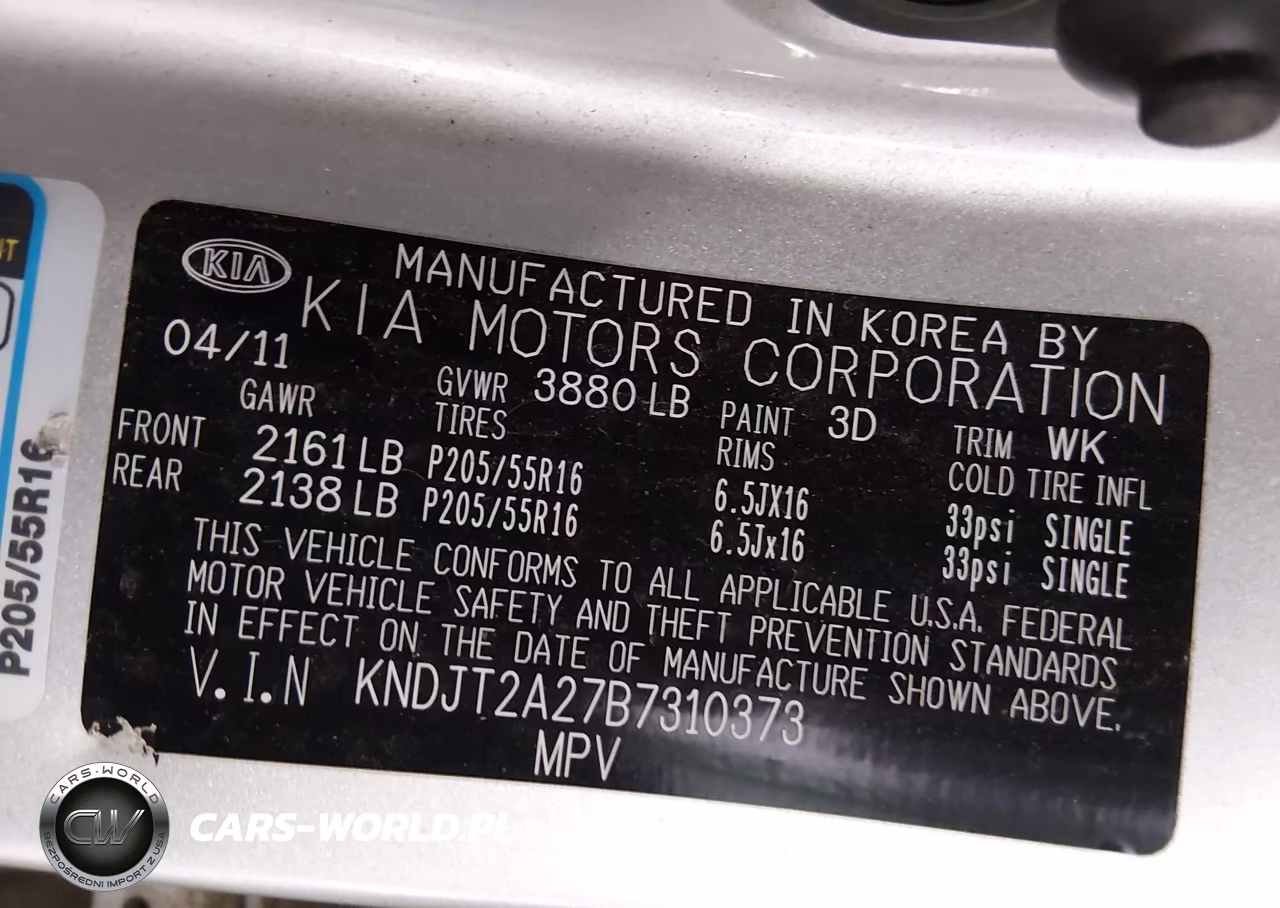 2011 Kia Soul + VIN:KNDJT2A27B7310373 - 9