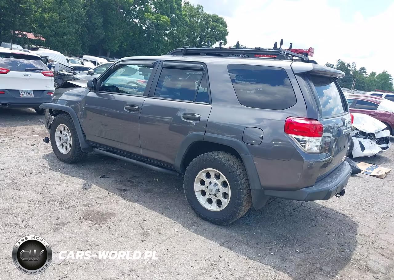 2010 Toyota 4Runner Trail V6 VIN:JTEBU5JR6A5020762 - 3