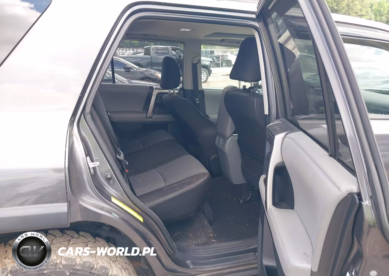 2010 Toyota 4Runner Trail V6 VIN:JTEBU5JR6A5020762 - 8