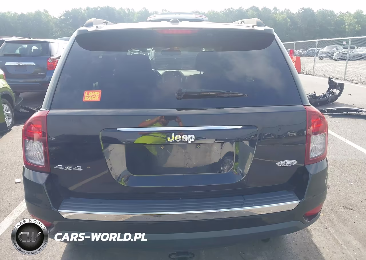 2015 Jeep Compass High Altitude Edition VIN:1C4NJDEB2FD120064 - 16
