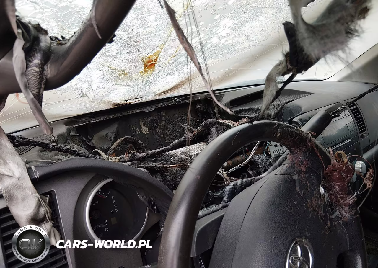 2010 Toyota Tundra Grade 4.6L V8 VIN:5TFUM5F15AX004525 - 11