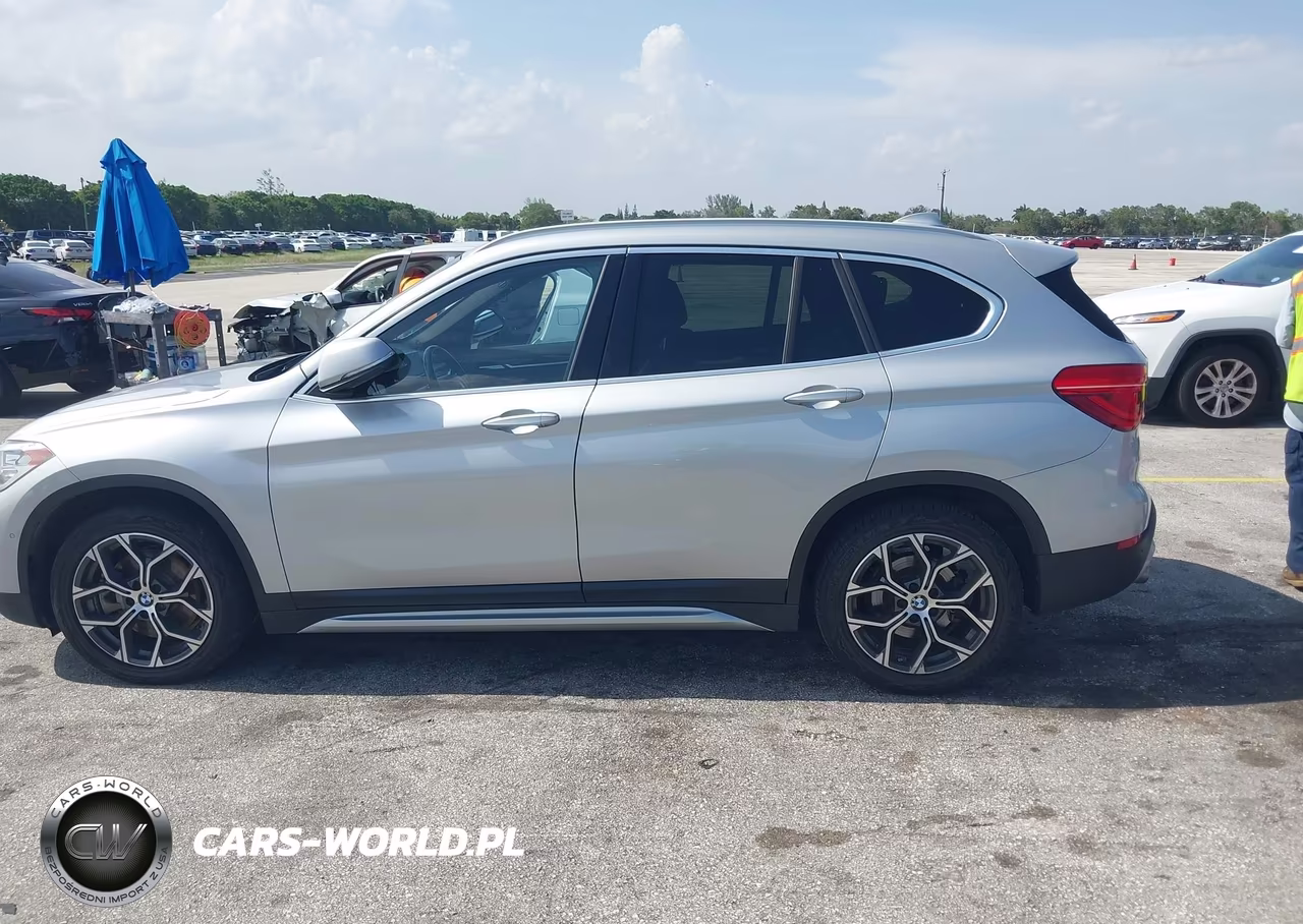 2021 BMW X1 Sdrive28I VIN:WBXJG7C07M5T66022 - 14