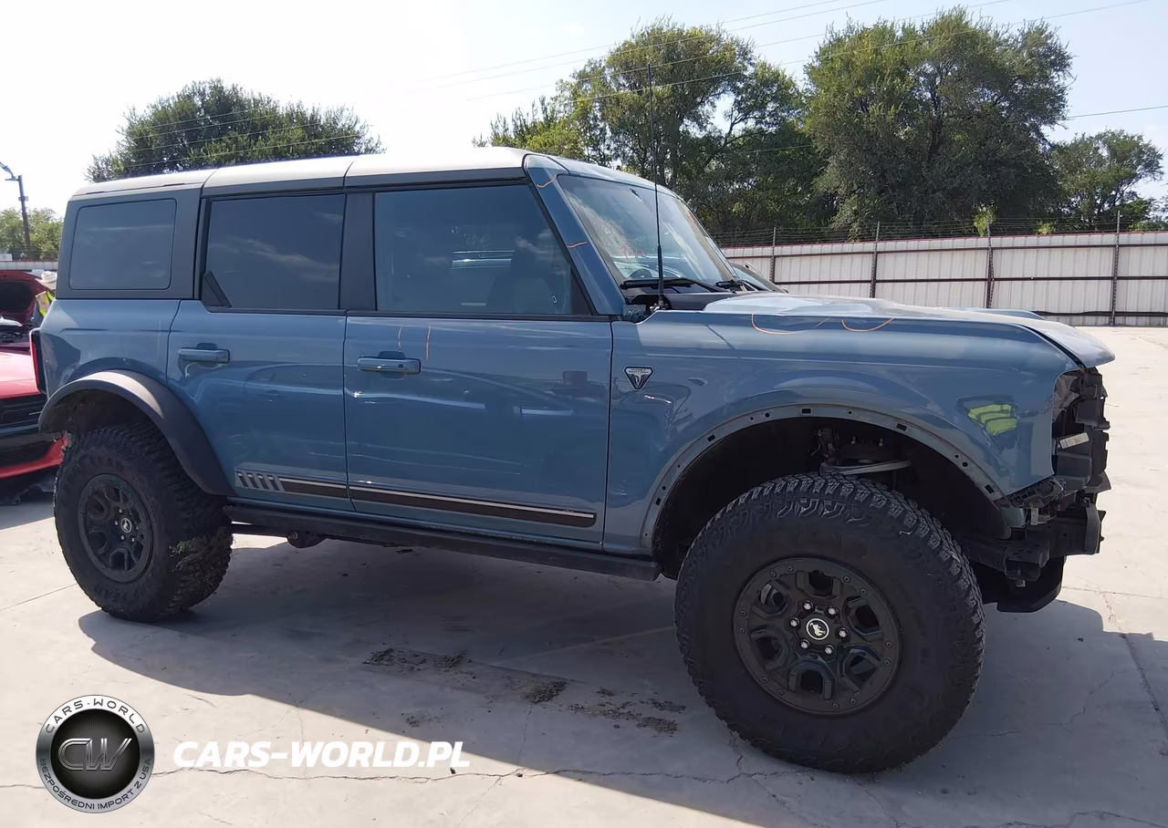2021 Ford Bronco First Edition VIN:1FMEE5EP0MLA40671 - 14