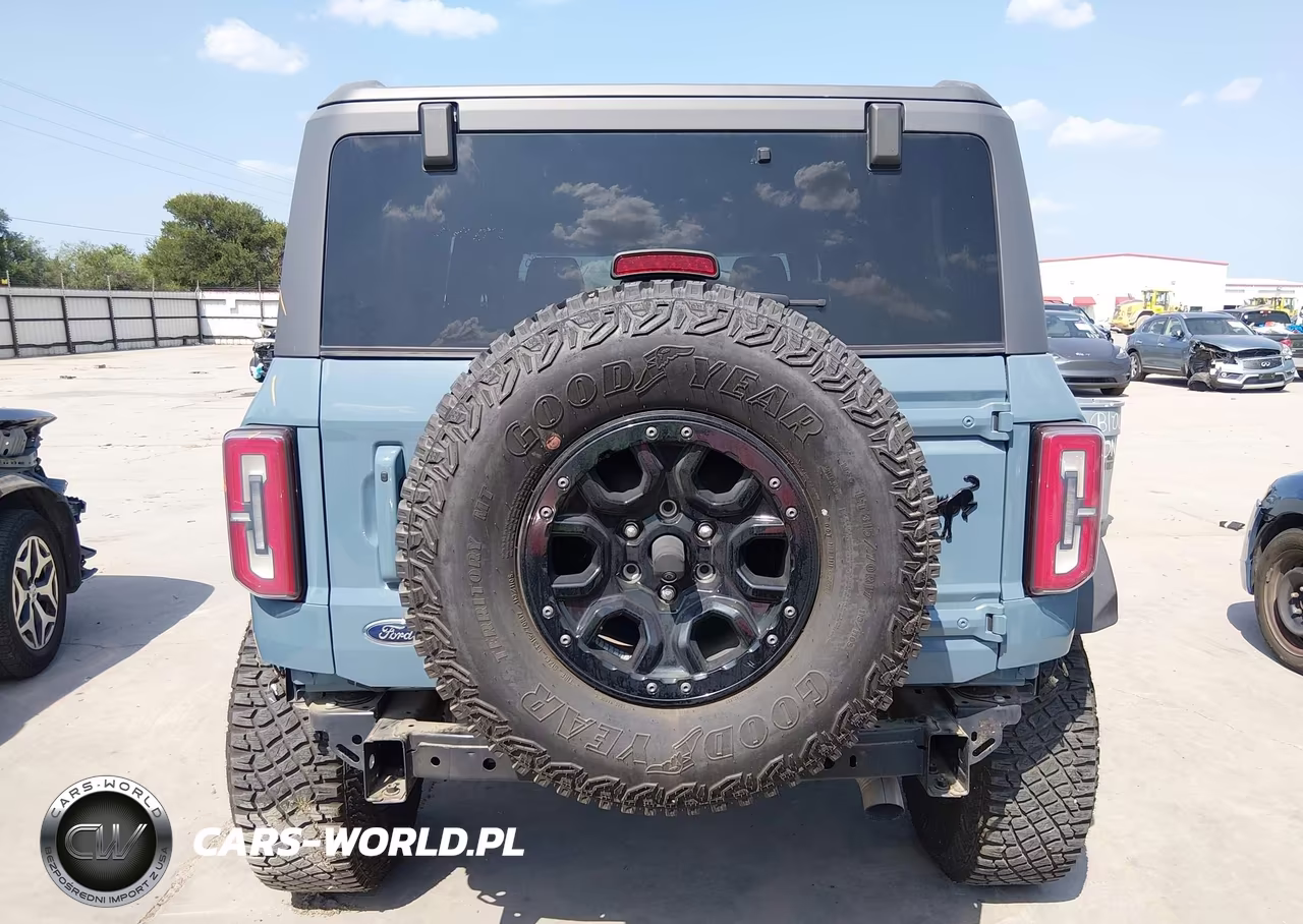 2021 Ford Bronco First Edition VIN:1FMEE5EP0MLA40671 - 17