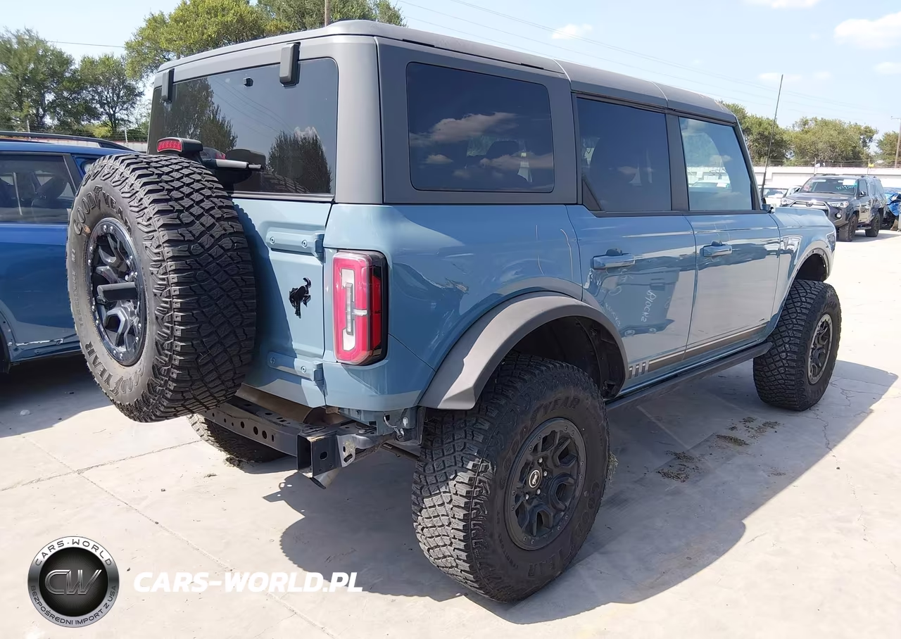 2021 Ford Bronco First Edition VIN:1FMEE5EP0MLA40671 - 4