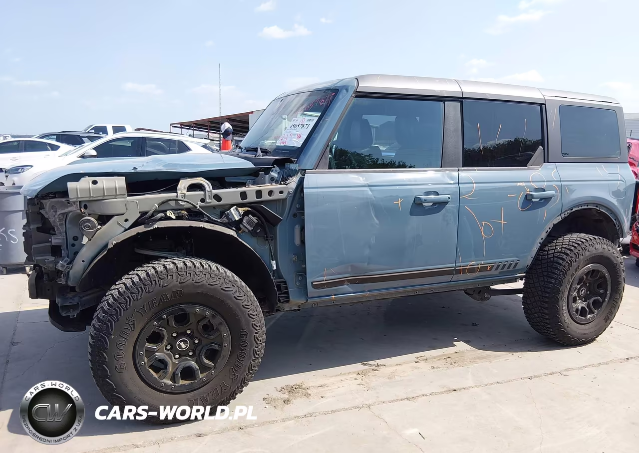 2021 Ford Bronco First Edition VIN:1FMEE5EP0MLA40671 - 6