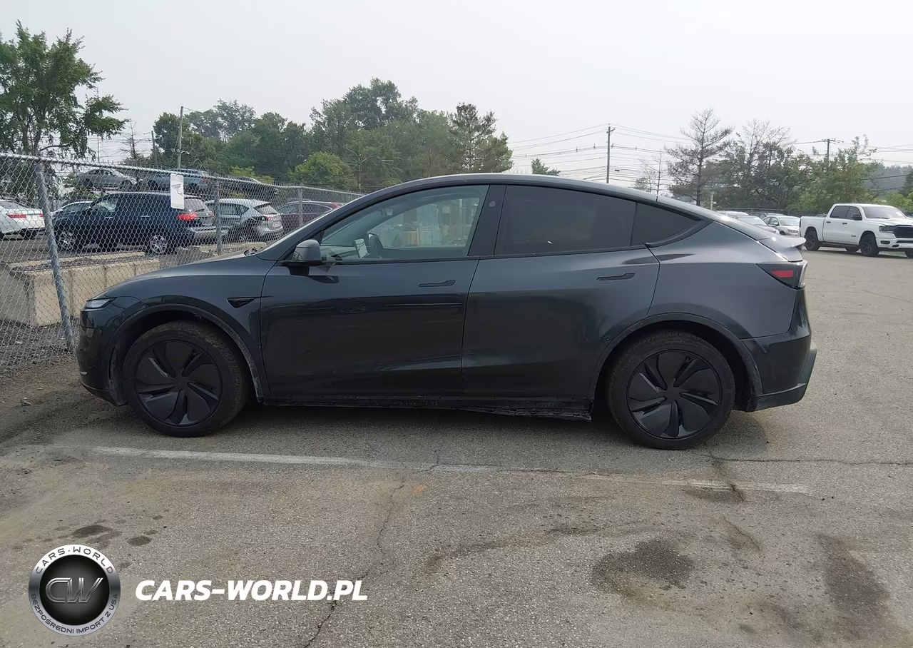 2026 Tesla Model Y Long Range Dual Motor All-Wheel Drive VIN:7SAYGDED0TF401476 - 14