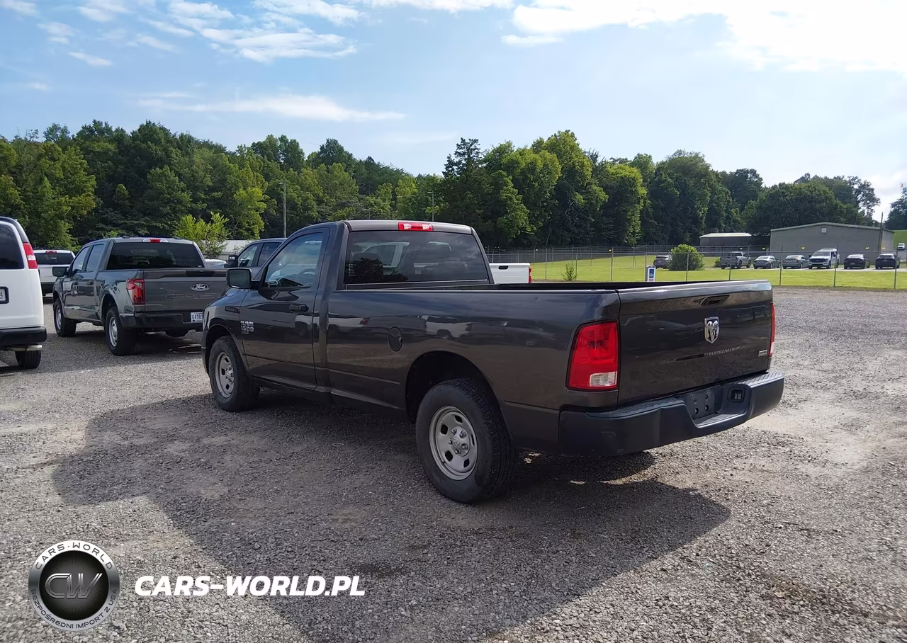 2019 Ram 1500 Classic Tradesman 4X2 8' Box VIN:3C6JR6DG7KG503938 - 3