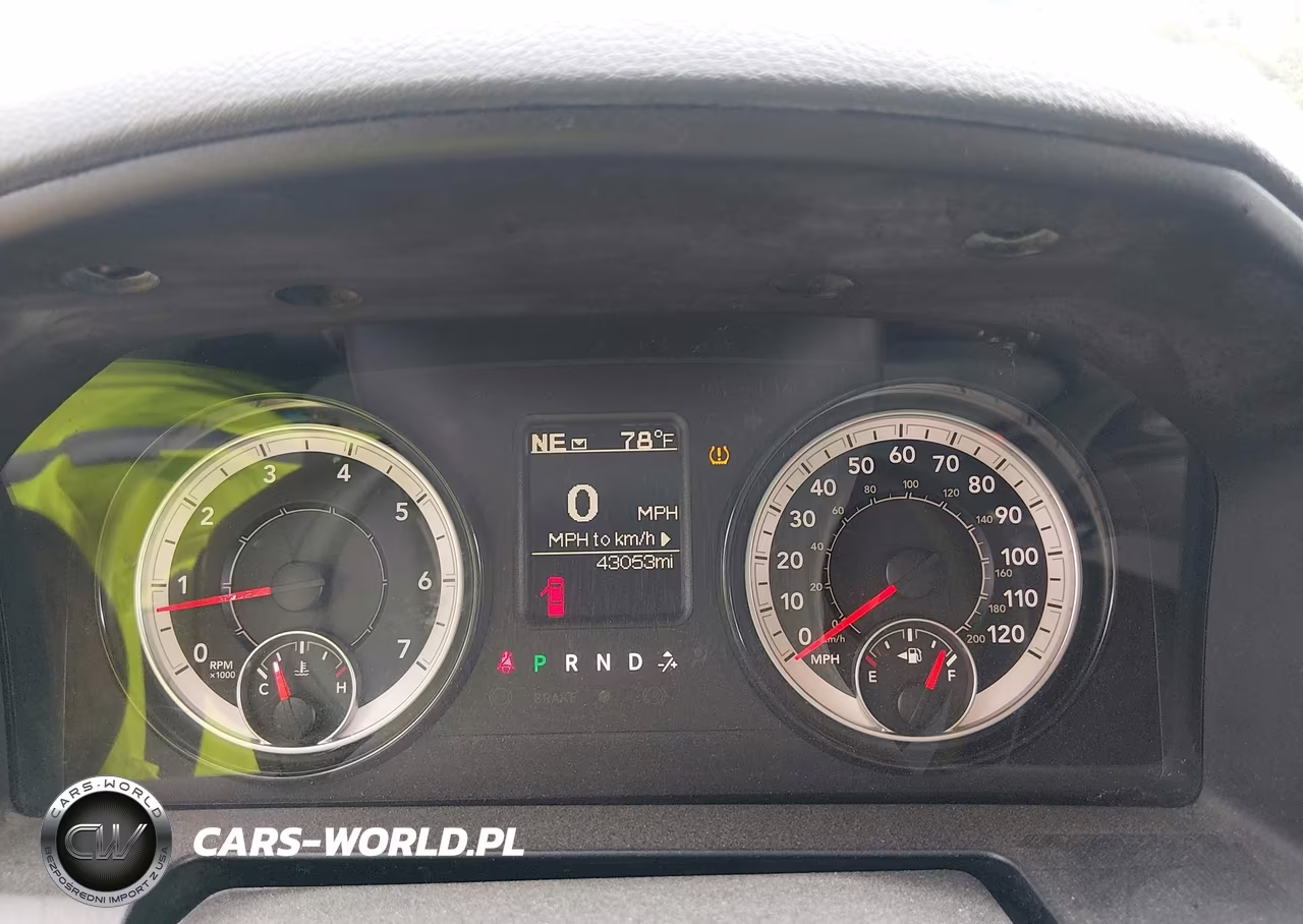 2019 Ram 1500 Classic Tradesman 4X2 8' Box VIN:3C6JR6DG7KG503938 - 7
