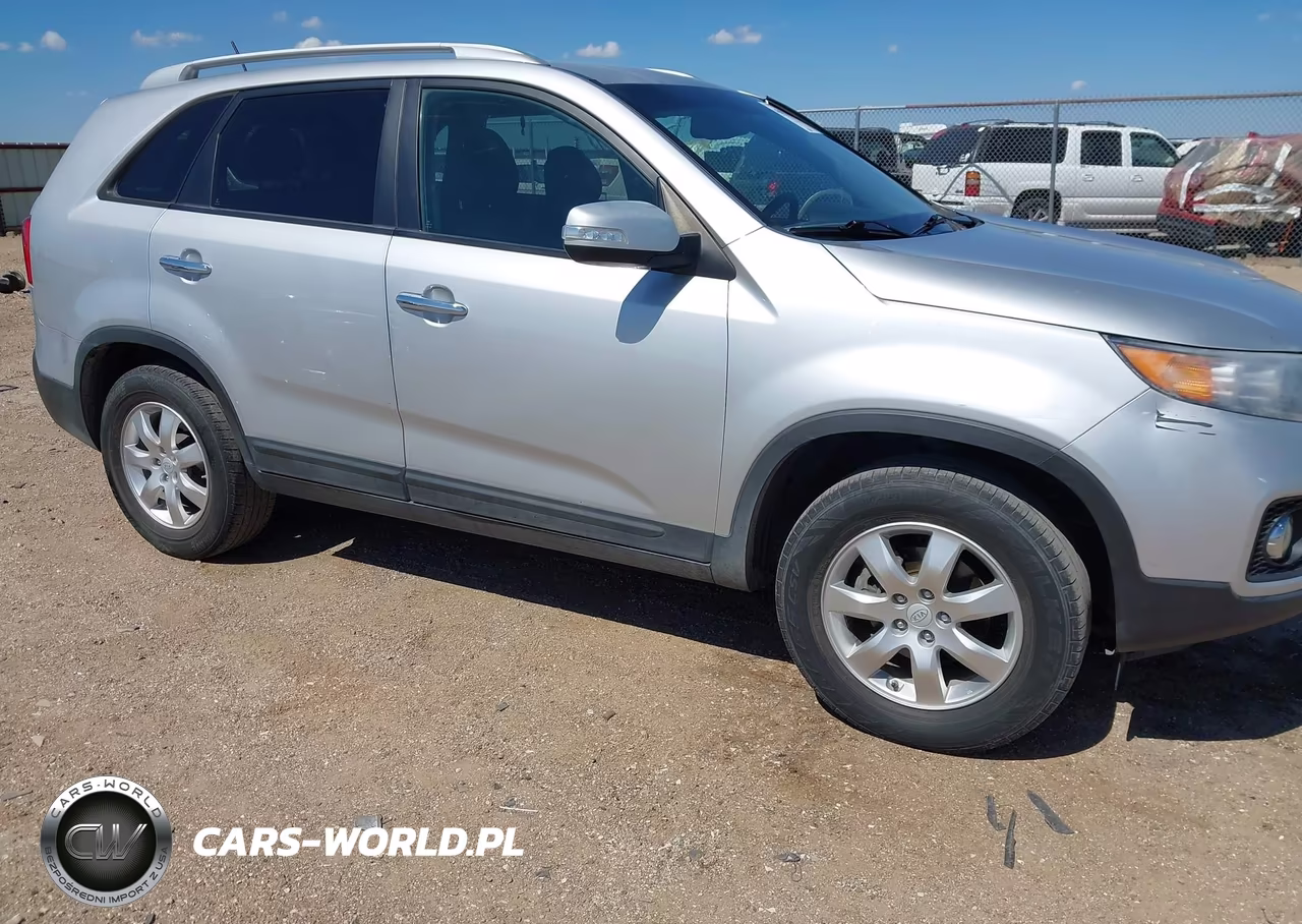 2011 Kia Sorento Lx VIN:5XYKT3A12BG140069 - 6
