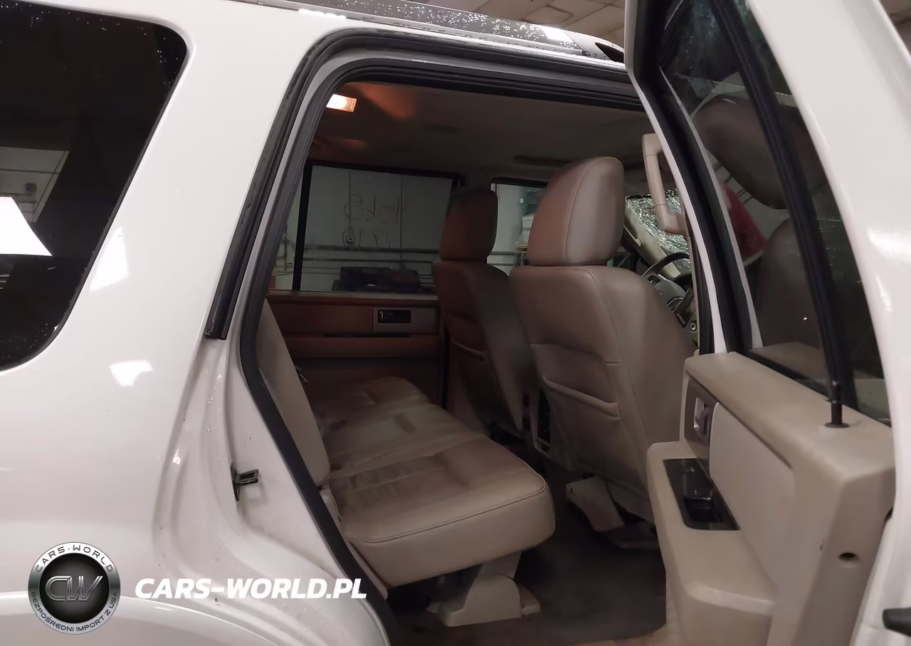 2014 Ford Expedition Limited VIN:1FMJU2A58EEF06311 - 8