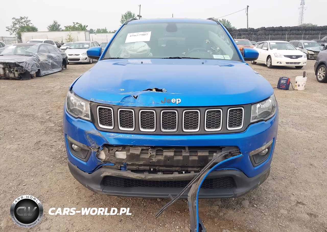 2018 Jeep Compass Latitude 4X4 VIN:3C4NJDBB0JT485298 - 11