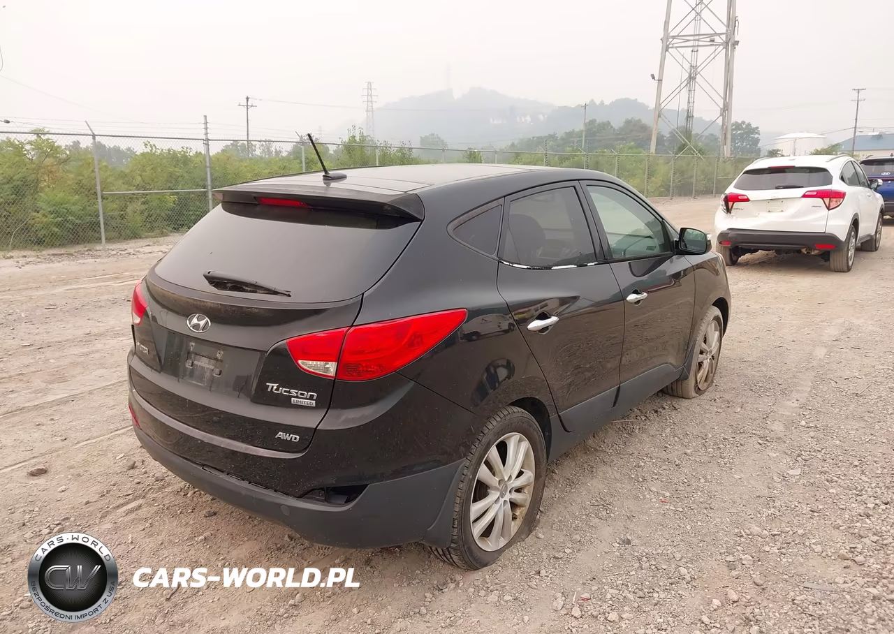 2013 Hyundai Tucson Limited VIN:KM8JUCAC2DU774697 - 4