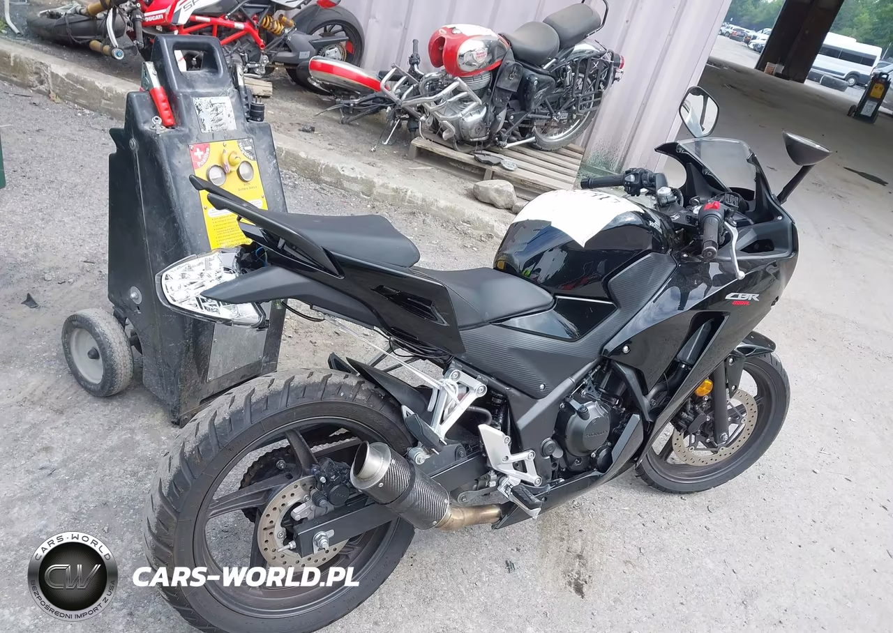 2016 Honda Cbr300 R VIN:MLHNC5106G5200643 - 4