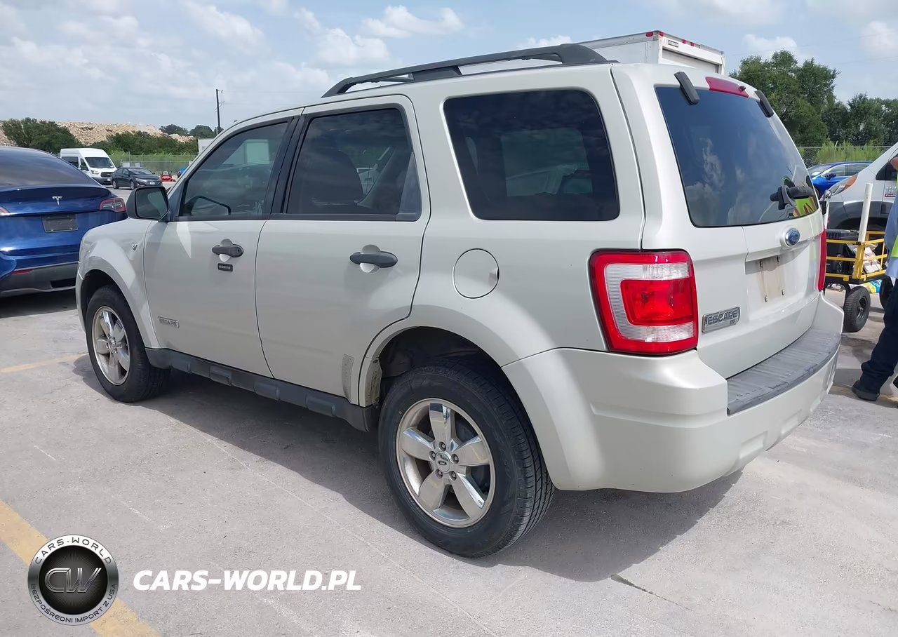2008 Ford Escape Xlt VIN:1FMCU03128KA82234 - 3