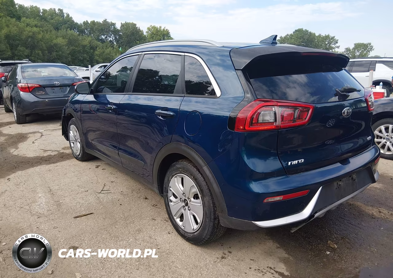 2018 Kia Niro Lx VIN:KNDCB3LC4J5158070 - 3