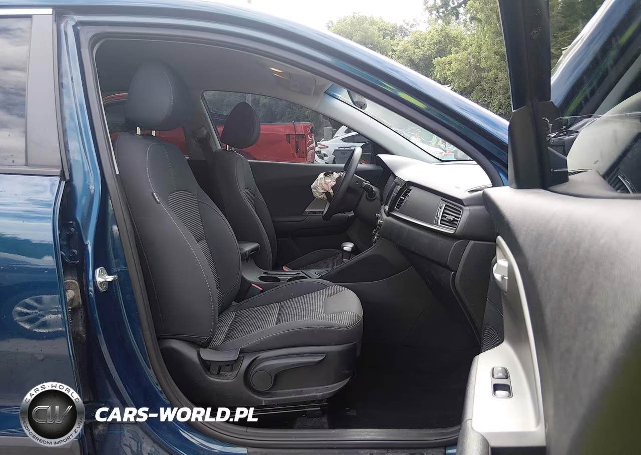 2018 Kia Niro Lx VIN:KNDCB3LC4J5158070 - 5