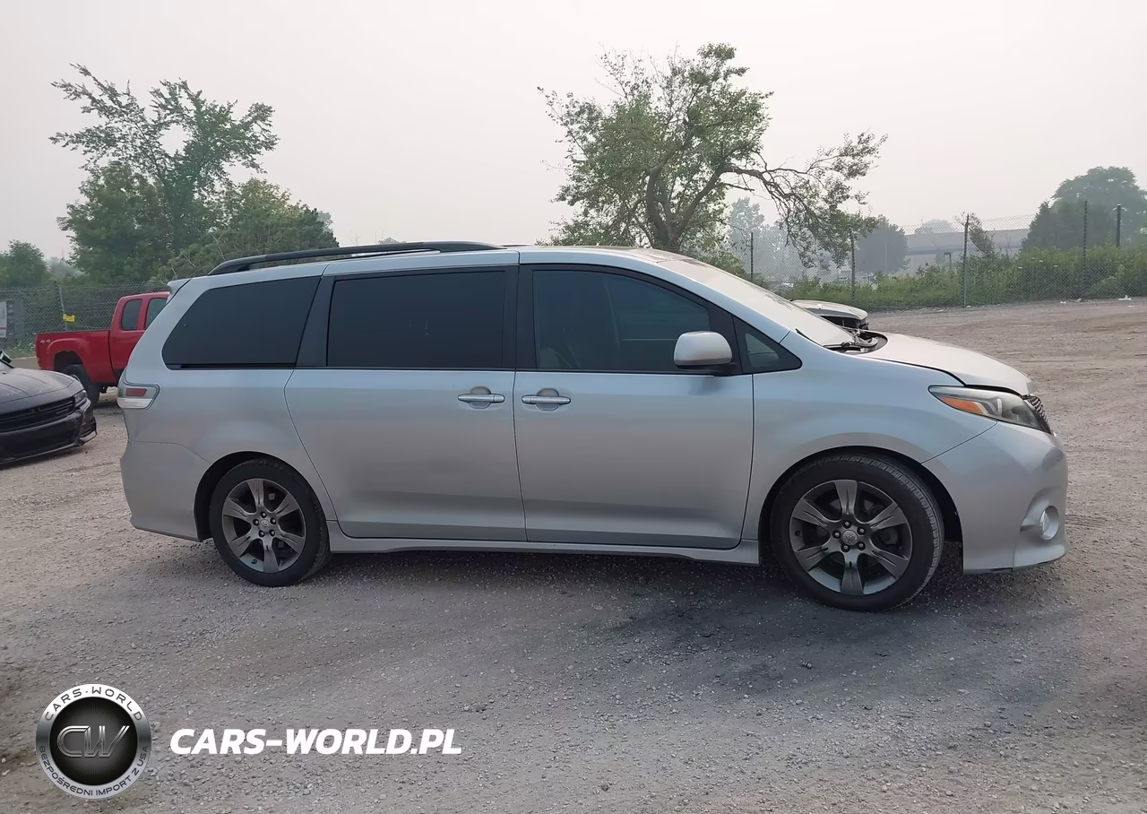2015 Toyota Sienna Se 8 Passenger-Se Premium 8 Passenger VIN:5TDXK3DC8FS640395 - 13