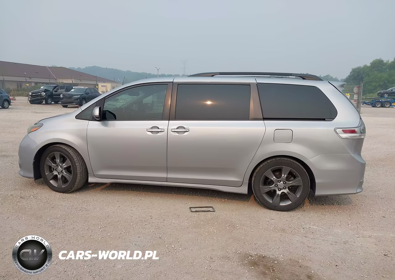 2015 Toyota Sienna Se 8 Passenger-Se Premium 8 Passenger VIN:5TDXK3DC8FS640395 - 14