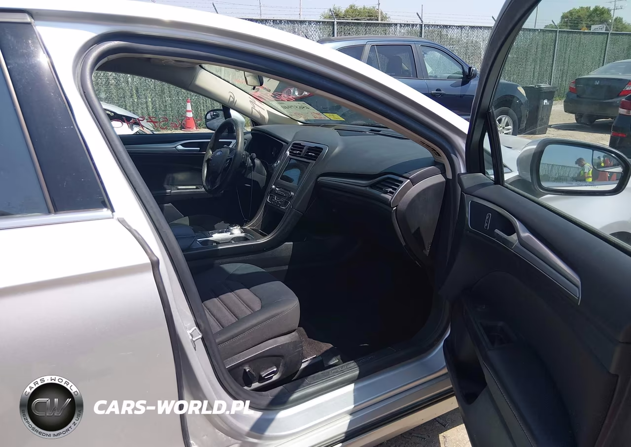 2018 Ford Fusion Se VIN:3FA6P0HD8JR260389 - 5