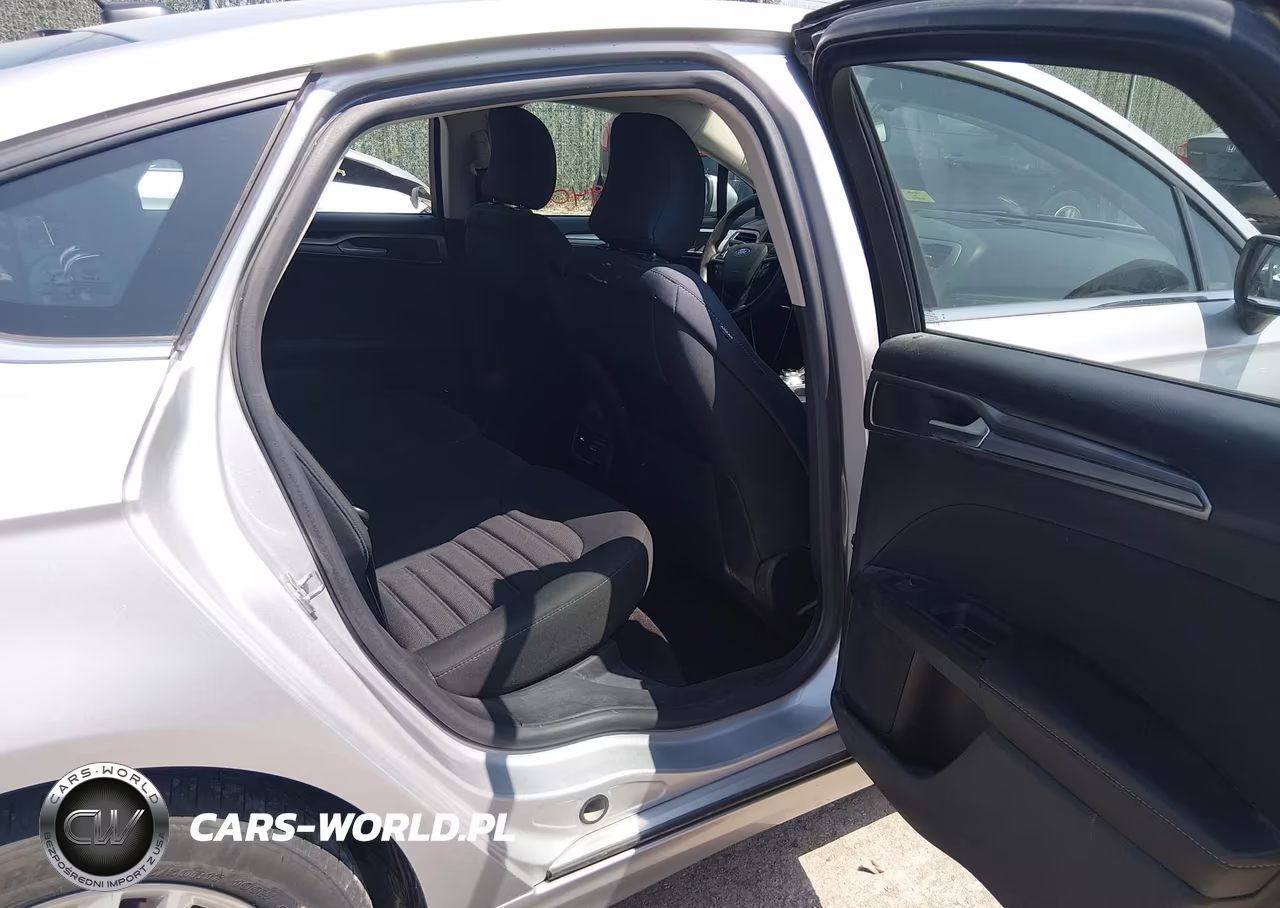 2018 Ford Fusion Se VIN:3FA6P0HD8JR260389 - 8