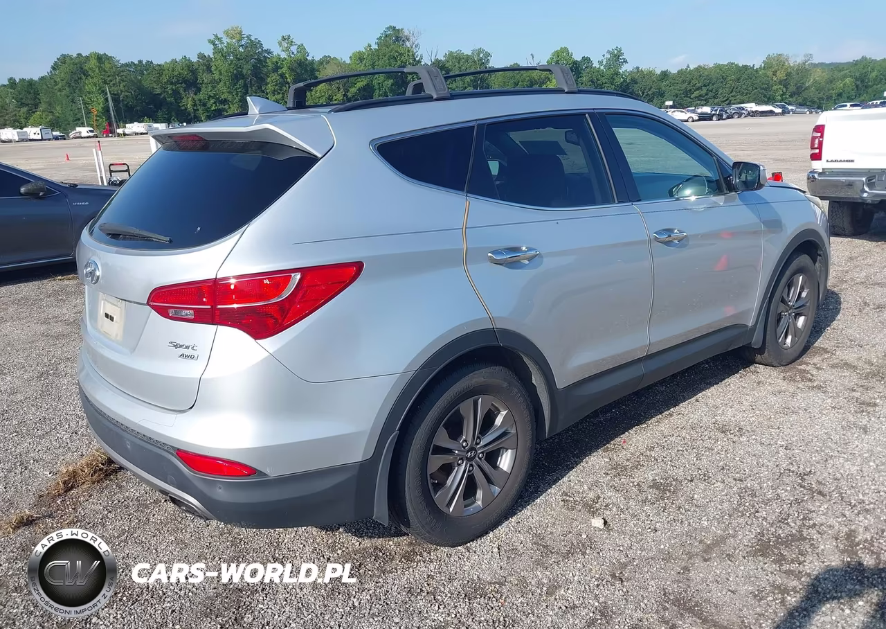 2016 Hyundai Santa Fe Sport 2.4L VIN:5XYZUDLB9GG324861 - 4