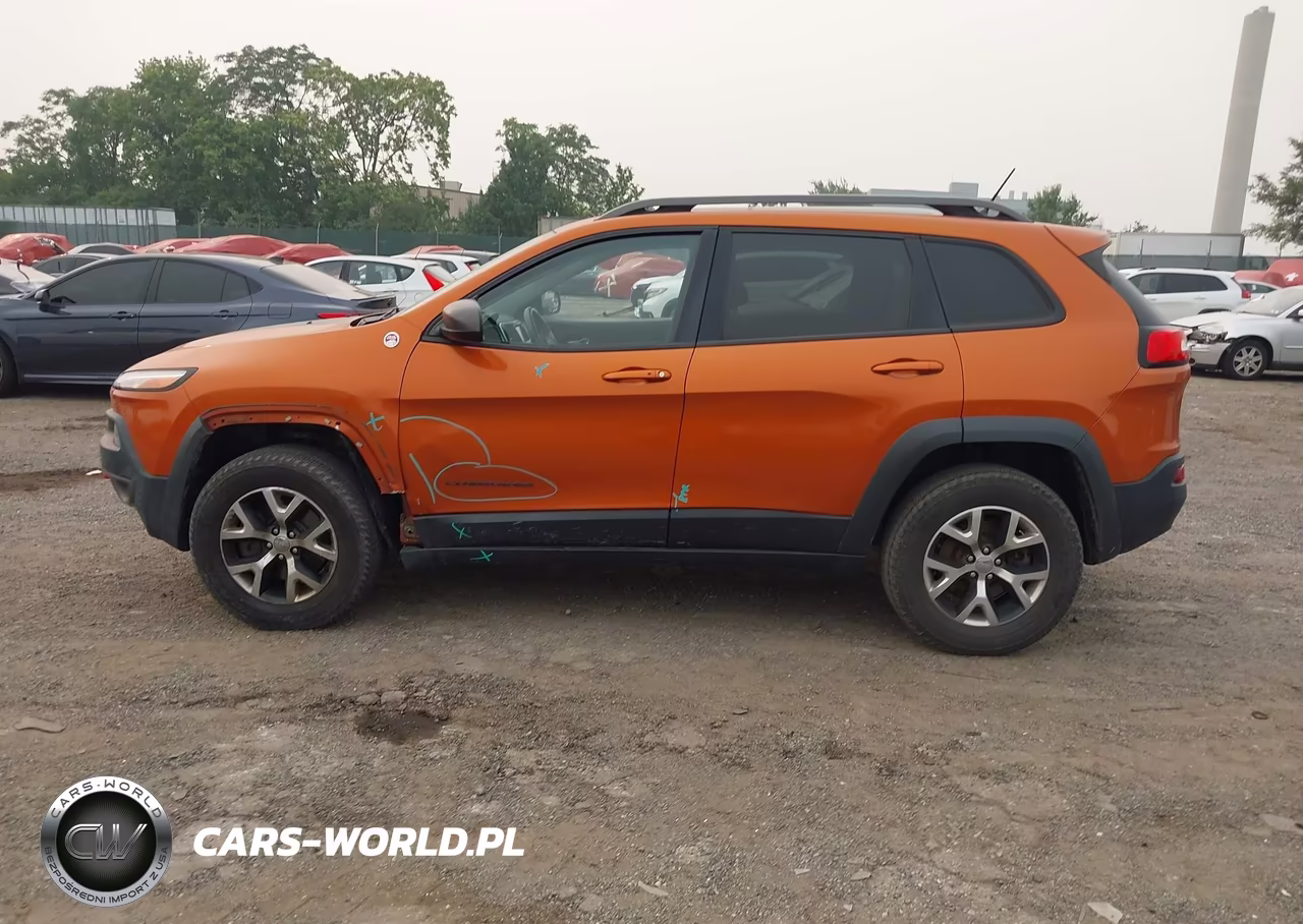2015 Jeep Cherokee VIN:1C4PJMBS3FW649749 - 14