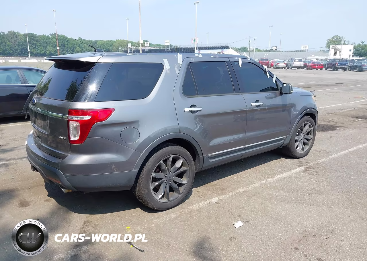 2011 Ford Explorer Xlt VIN:1FMHK8D88BGA91214 - 4