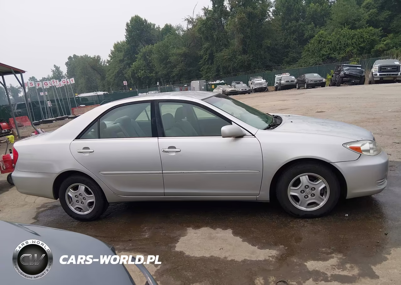 2003 Toyota Camry Le V6 VIN:4T1BF32K33U046843 - 14