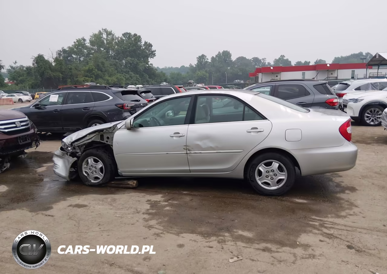 2003 Toyota Camry Le V6 VIN:4T1BF32K33U046843 - 15