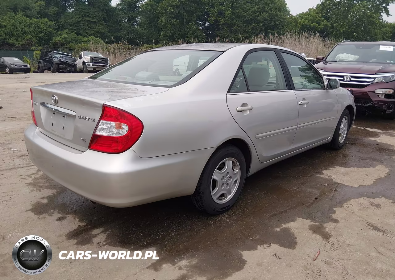2003 Toyota Camry Le V6 VIN:4T1BF32K33U046843 - 4