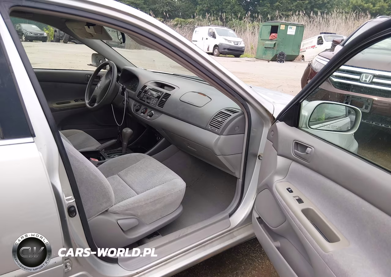 2003 Toyota Camry Le V6 VIN:4T1BF32K33U046843 - 5