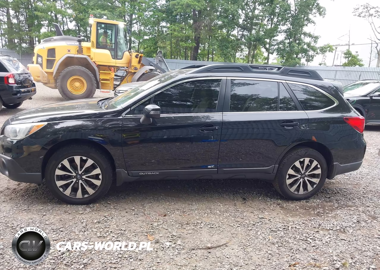 2015 Subaru Outback 3.6R Limited VIN:4S4BSENC5F3331680 - 14