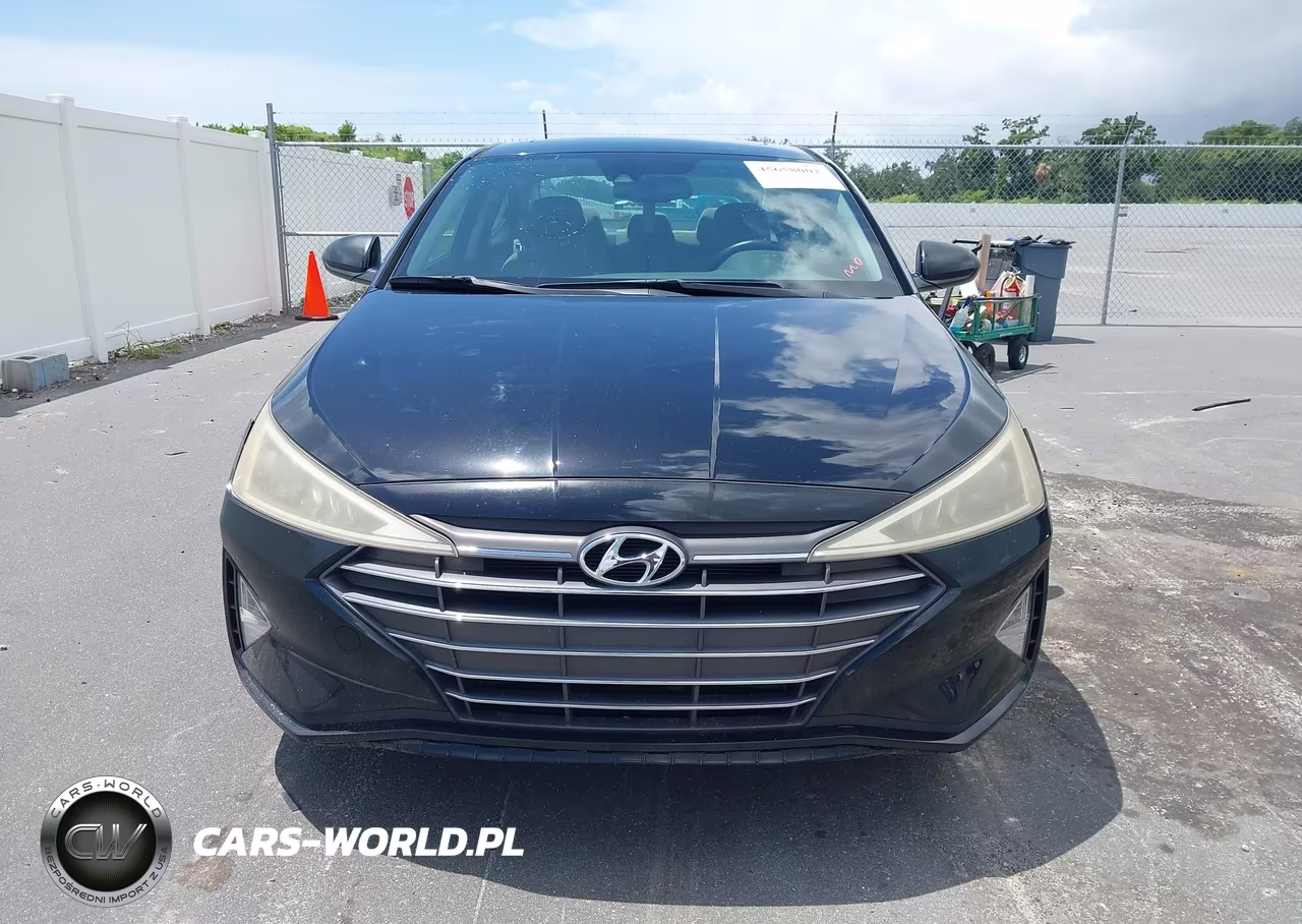 2019 Hyundai Elantra Value Edition VIN:KMHD84LFXKU831658 - 12