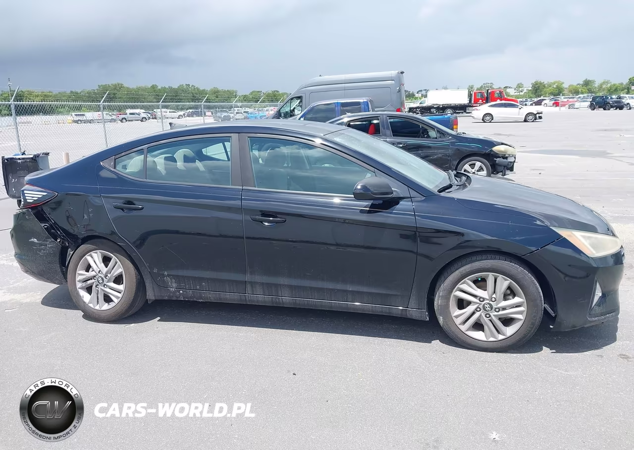 2019 Hyundai Elantra Value Edition VIN:KMHD84LFXKU831658 - 13