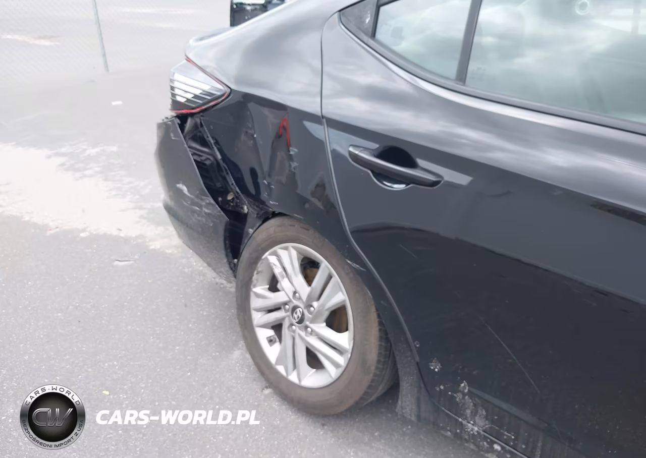 2019 Hyundai Elantra Value Edition VIN:KMHD84LFXKU831658 - 6
