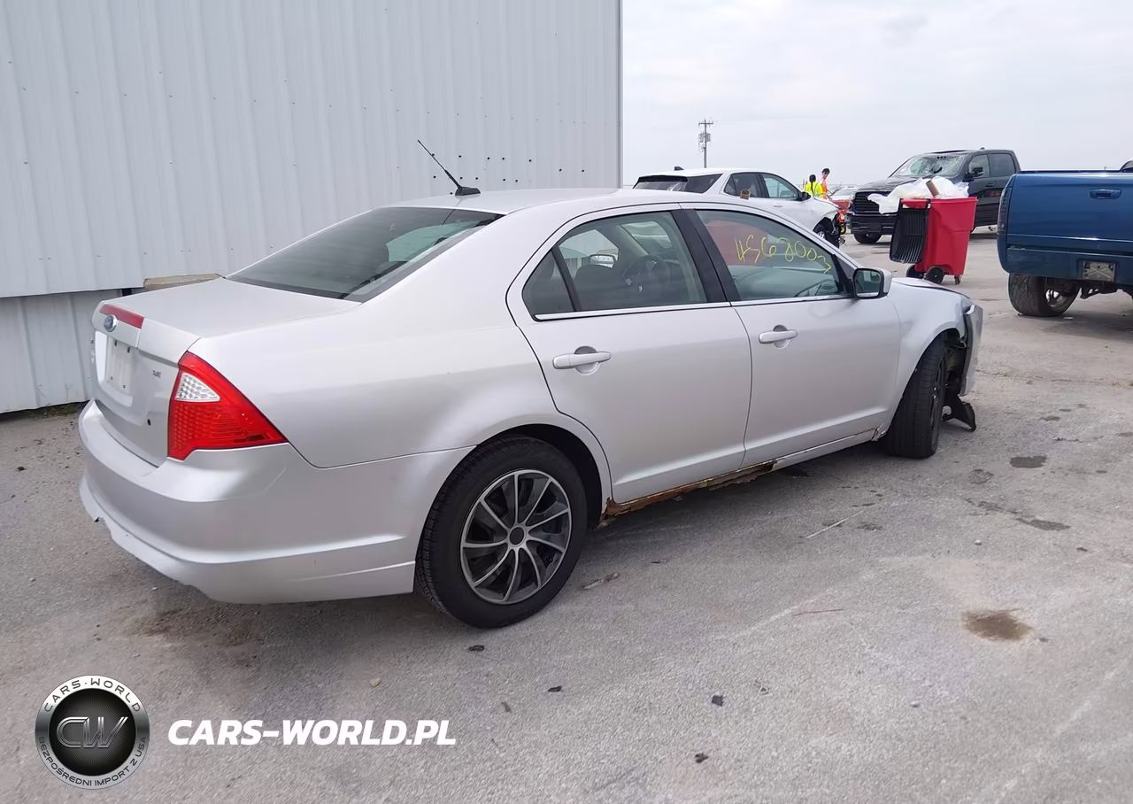2012 Ford Fusion Se VIN:3FAHP0HA9CR139307 - 4