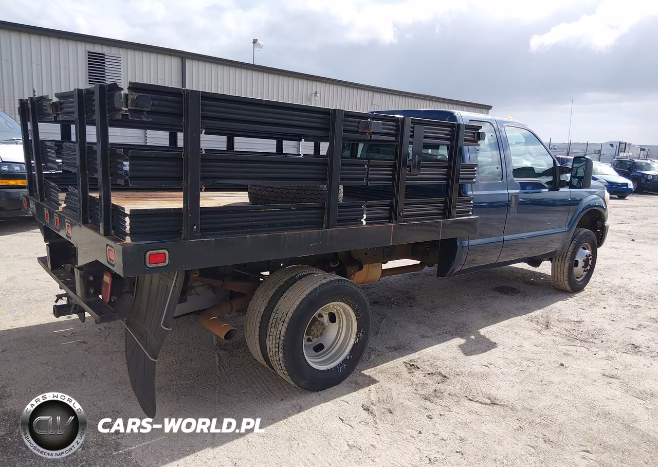 2015 Ford F-350 Chassis Xl VIN:1FD8X3H66FEA14856 - 4