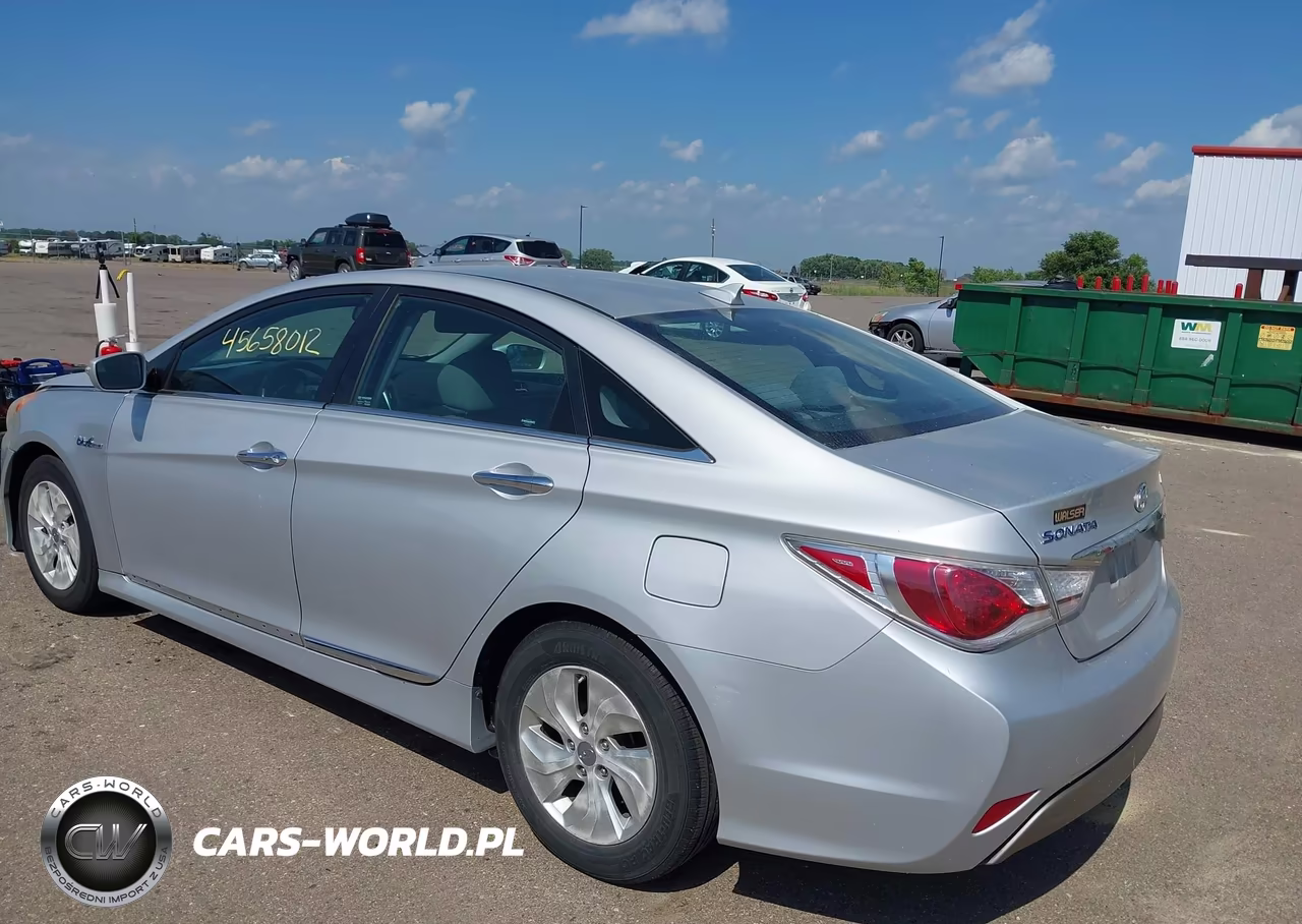 2014 Hyundai Sonata Hybrid VIN:KMHEC4A40EA114535 - 3