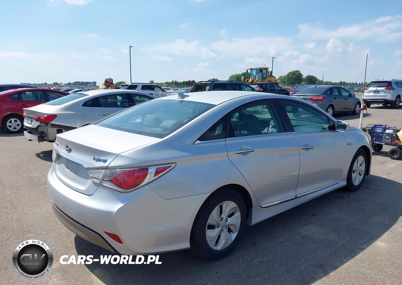 2014 Hyundai Sonata Hybrid VIN:KMHEC4A40EA114535 - 4