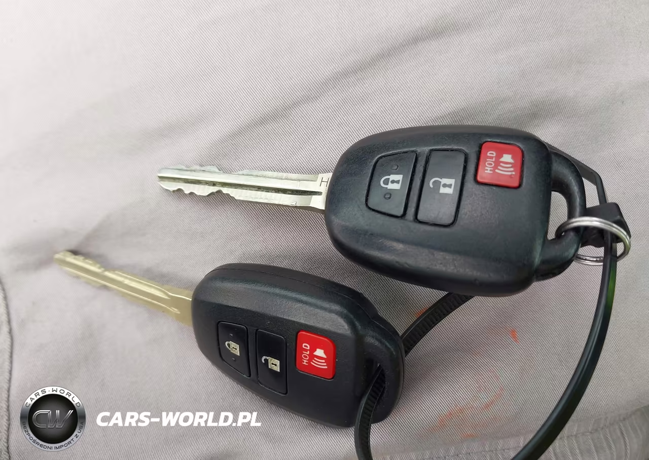 2015 Toyota Rav4 Xle VIN:2T3RFREV7FW310133 - 11