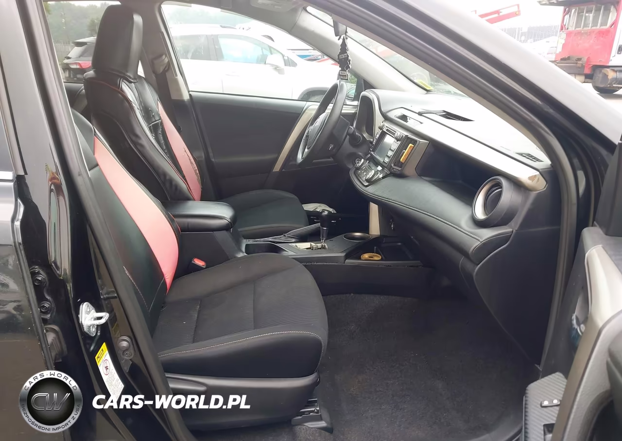 2015 Toyota Rav4 Xle VIN:2T3RFREV7FW310133 - 5