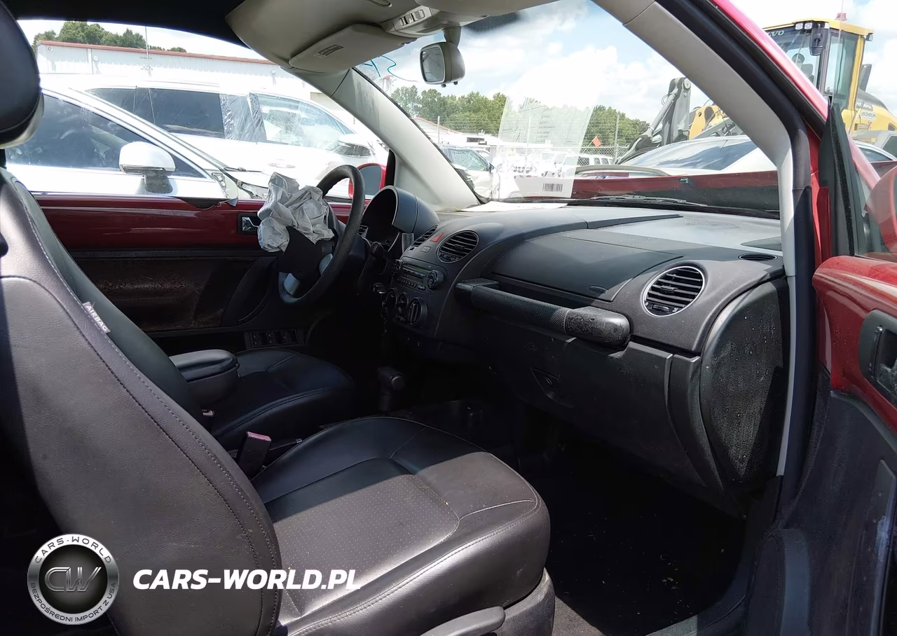 2008 Volkswagen New Beetle S VIN:3VWPF31Y38M400465 - 5