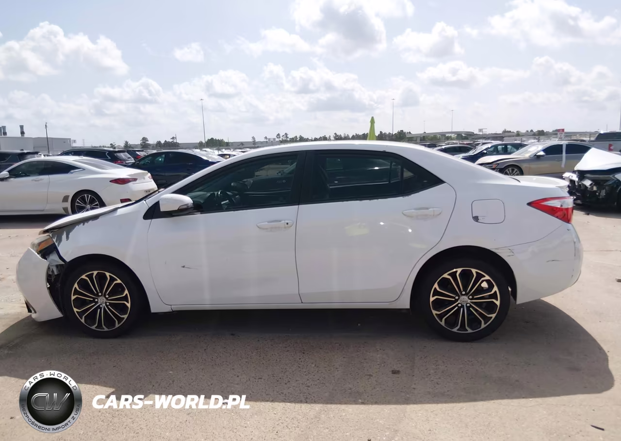 2015 Toyota Corolla S Plus VIN:5YFBURHE6FP362169 - 13