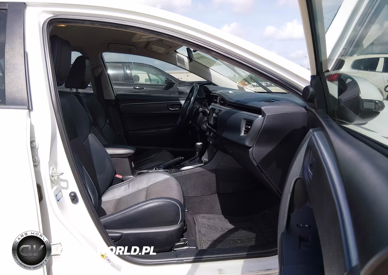 2015 Toyota Corolla S Plus VIN:5YFBURHE6FP362169 - 5